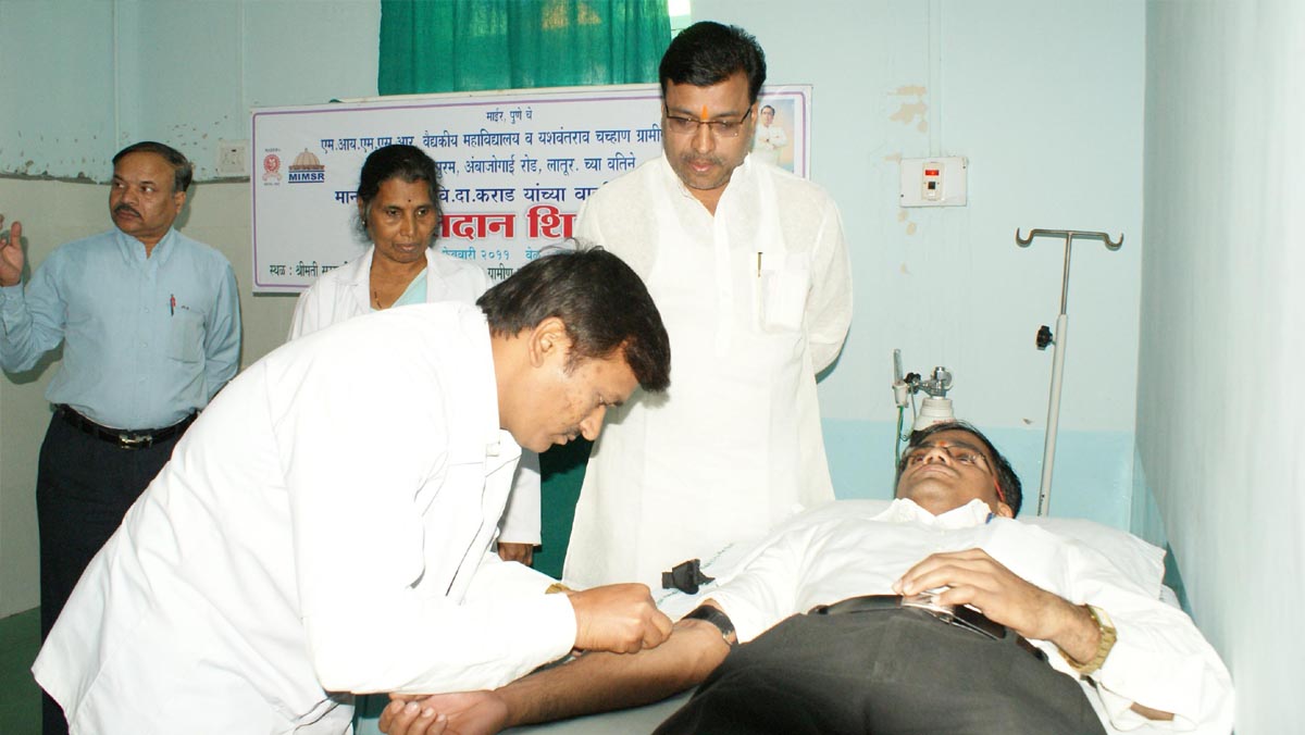 BLOOD DONATION CAMPS – MAEER's Maharashtra Institute of Medical ...